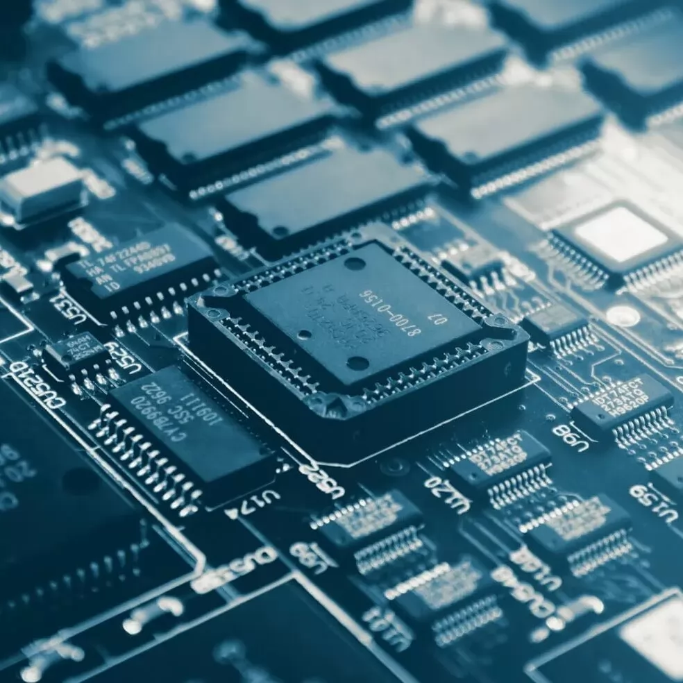 至高の純度基準：Everflon™ 超高純度 PFA が次世代半導体製造を守り抜く理由